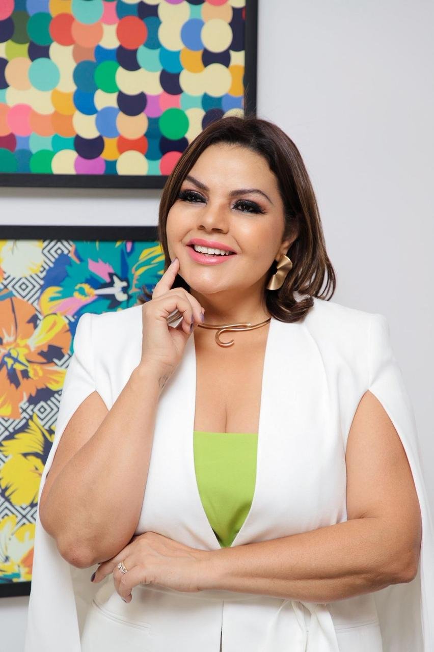 Val Dantas em momento de escuta